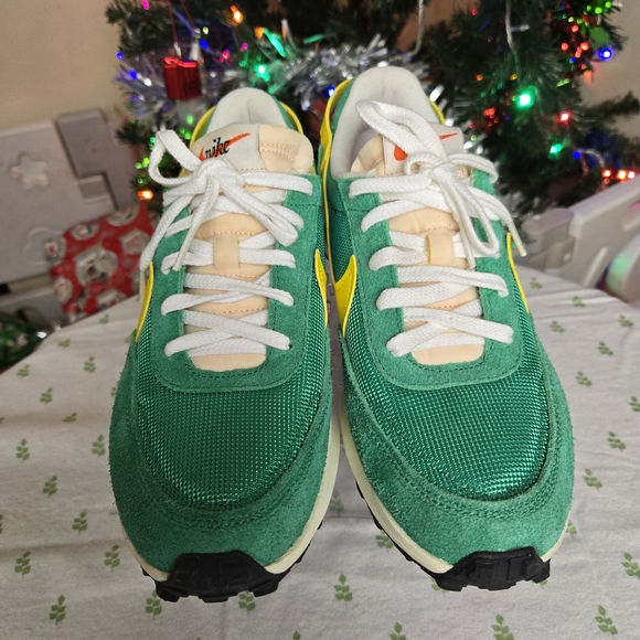 Nike Wmns Waffle Debut Vintage 'Stadium Green Opti Yellow' Size 8.5 - Picture 3 of 6